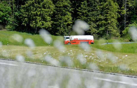 heizoel-landschaft-avia-osterwalder-gruppe